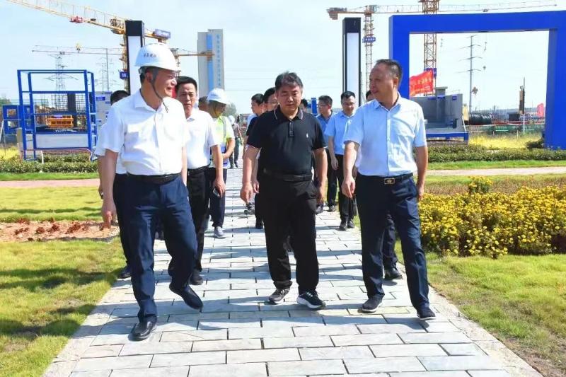 2022年10月，岳陽市委書記曹普華到岳陽自貿(mào)片區(qū)綜合體建設(shè)項(xiàng)目調(diào)研